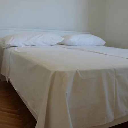 Beachfront - Wake Up To The Sea - House Sisko Ferienhaus *