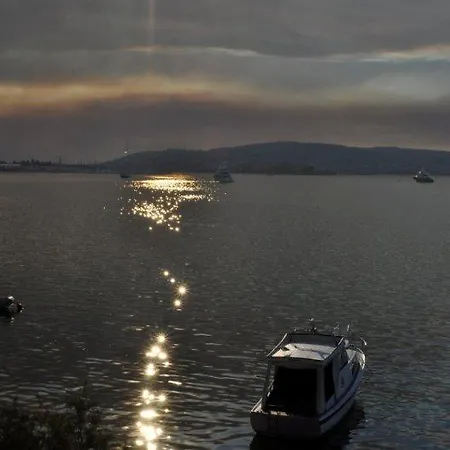 First Row To The Sea - Ideal For Families - Sea At Your Doorstep - House Sisko Holiday home *