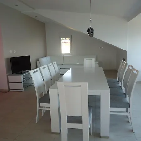 Beachfront Home - Wake Up To The Sea - House Sisko *