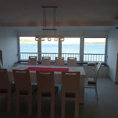 First Row To The Sea - Ideal For Families - Sea At Your Doorstep - House Sisko Holiday home *