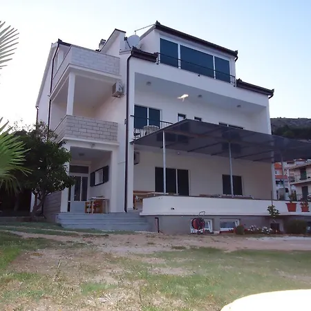 Holiday home First Row To The Sea - Ideal For Families - Sea At Your Doorstep - House Sisko